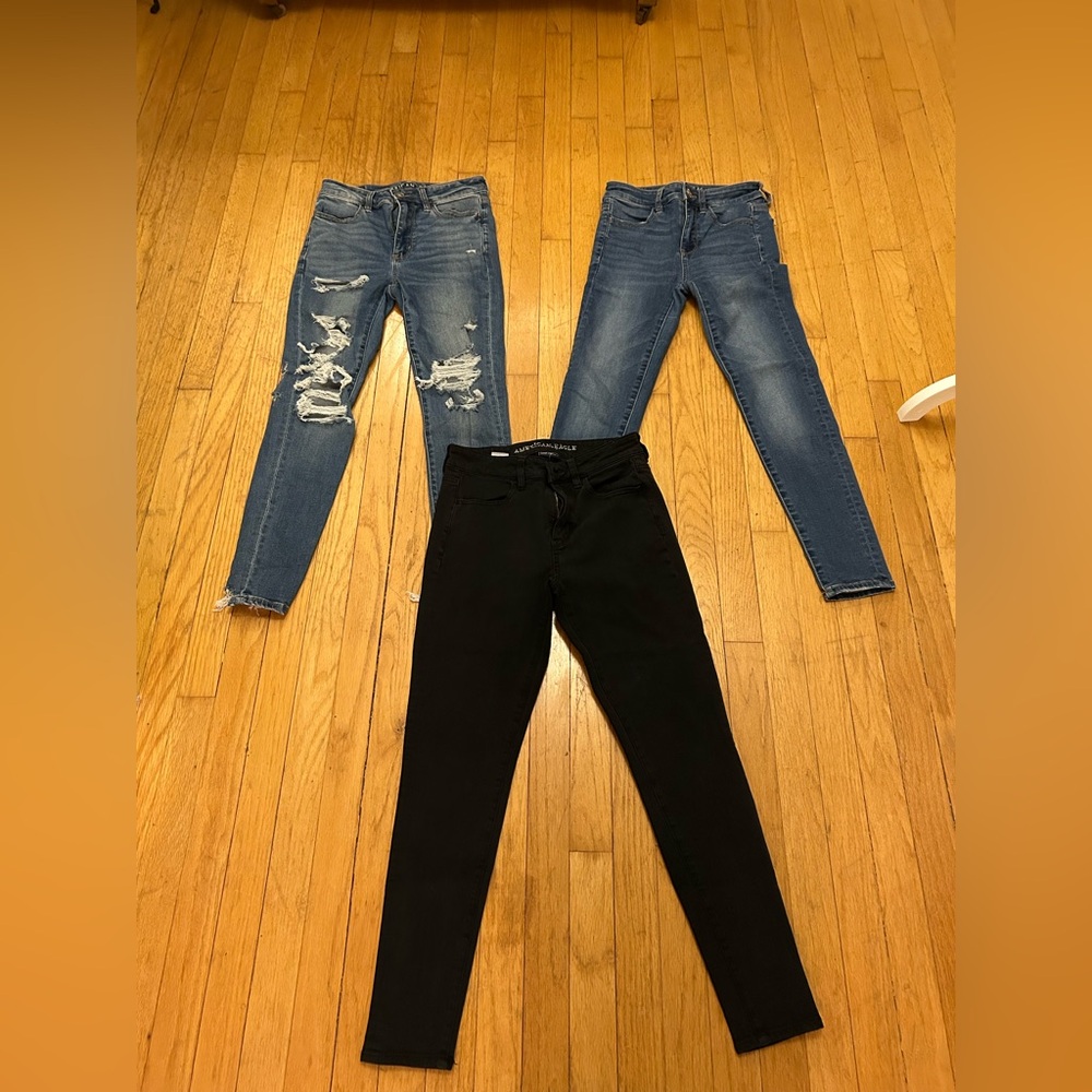 3 Pair American Eagle Outfitters Black and Blue Skinny Jeans Size 2 Short